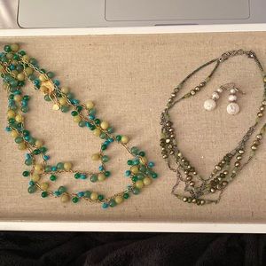 Three piece green jewelry set